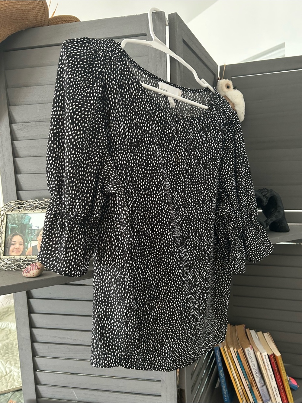 Black Dot Print Puff-Sleeve Long Sleeve Top